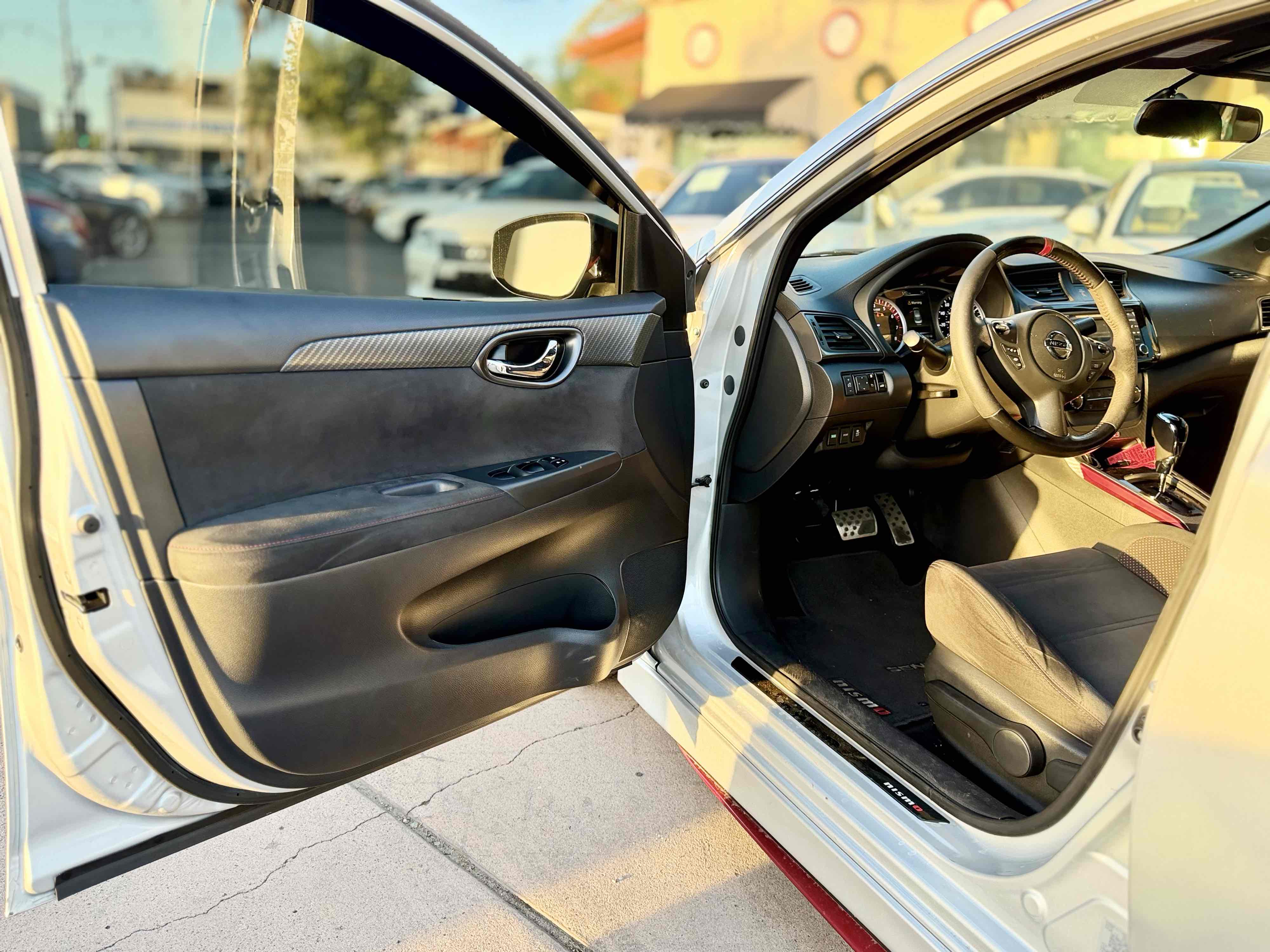 Photo 15 of this Nissan Sentra
