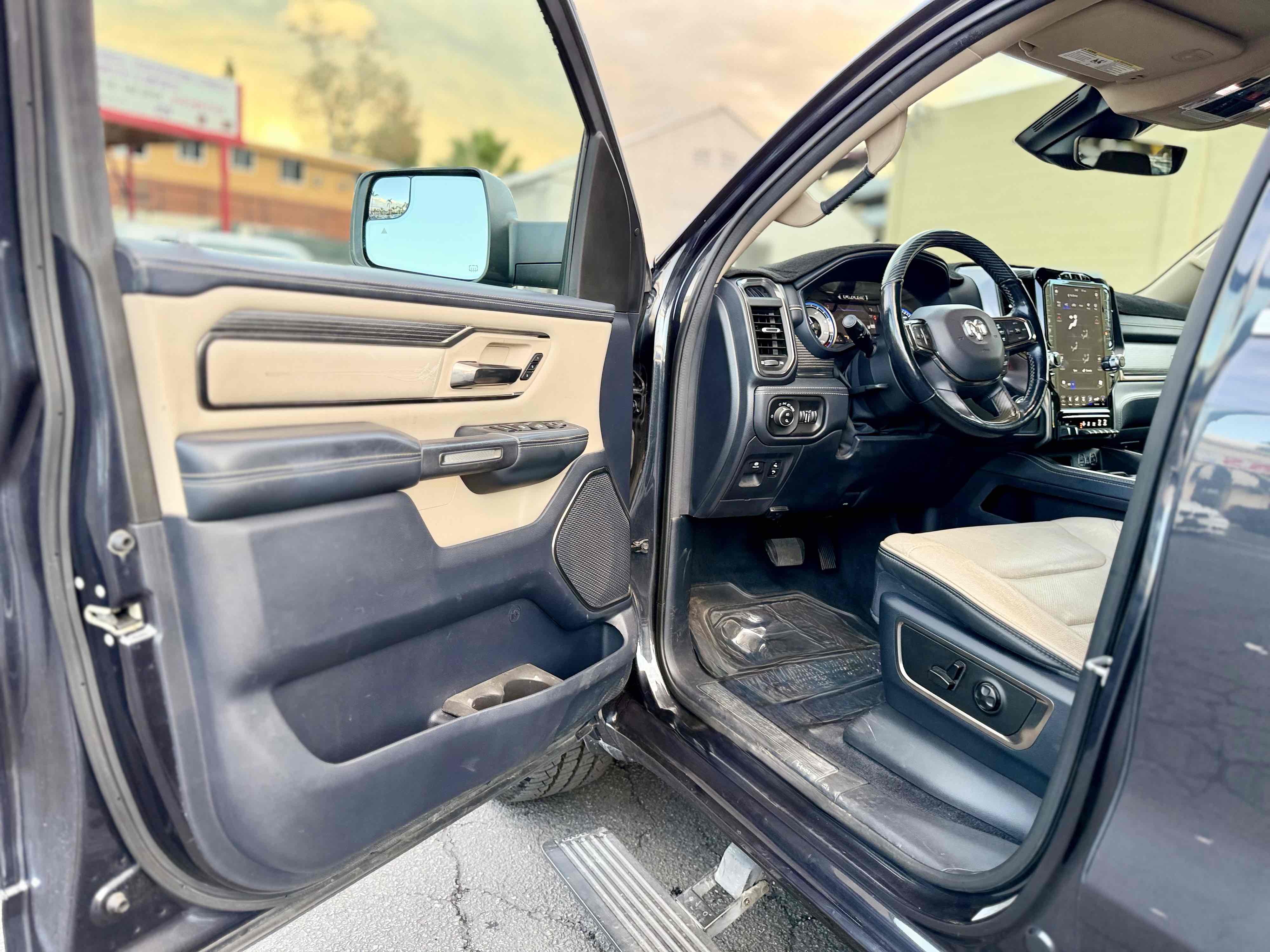 Photo 18 of this Ram 1500