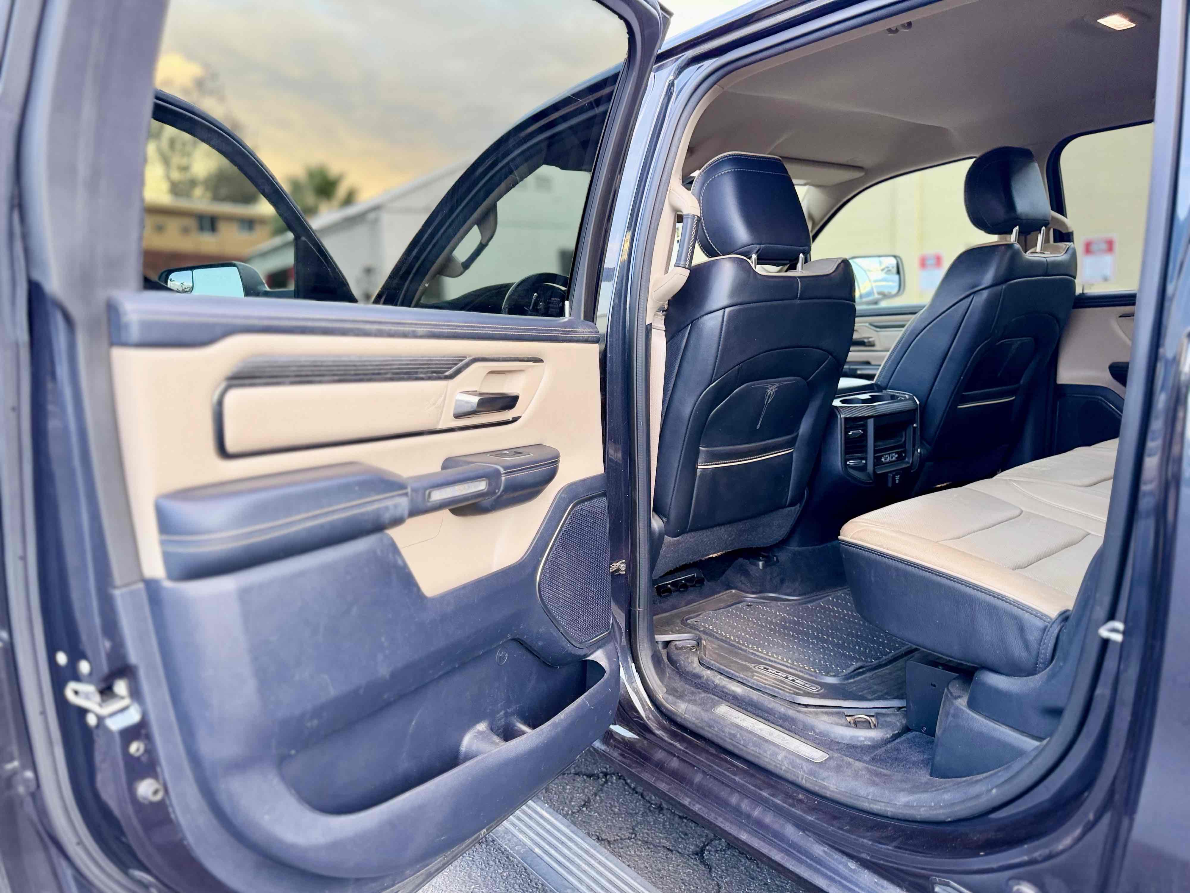 Photo 22 of this Ram 1500