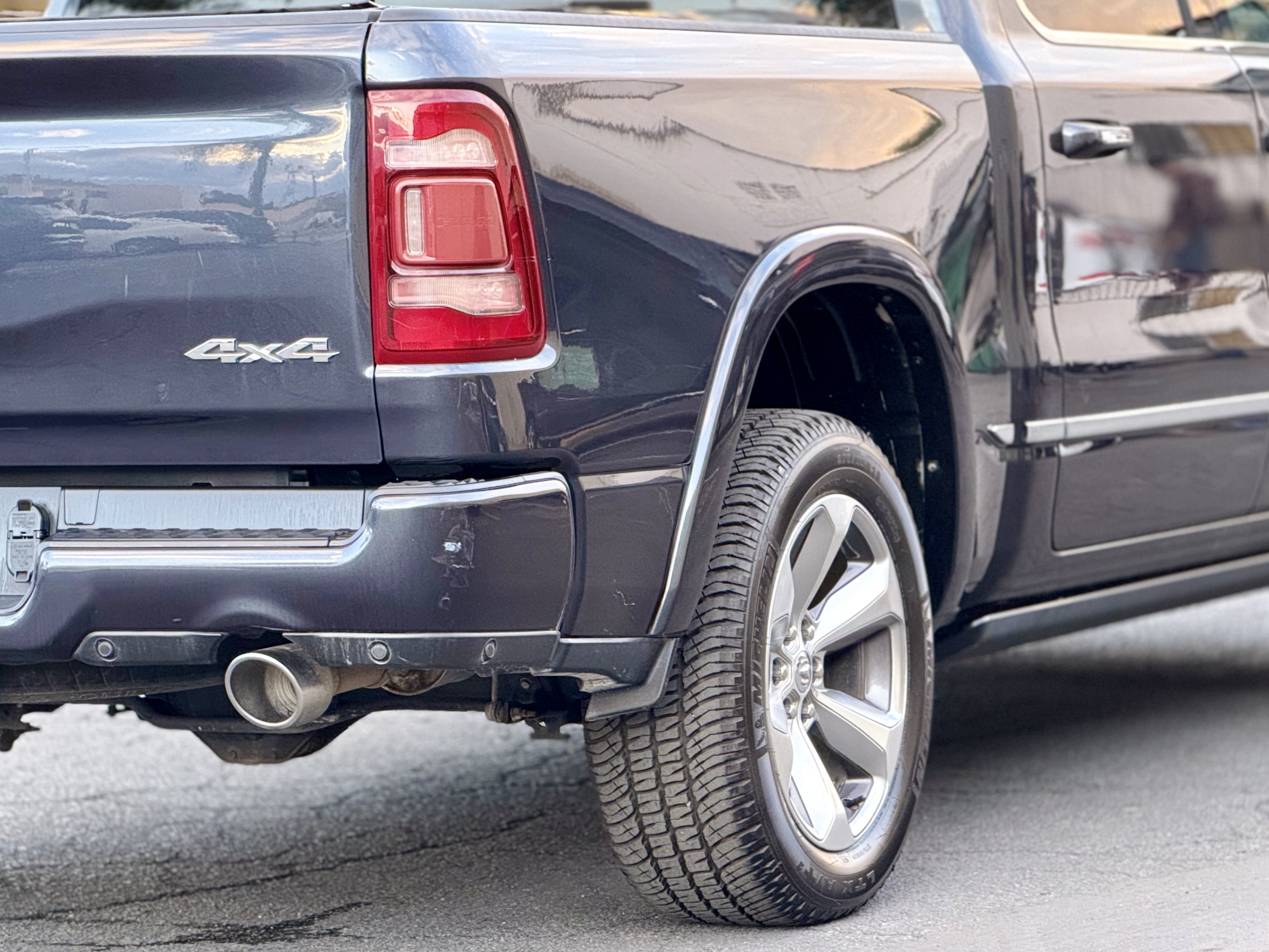 Photo 37 of this Ram 1500