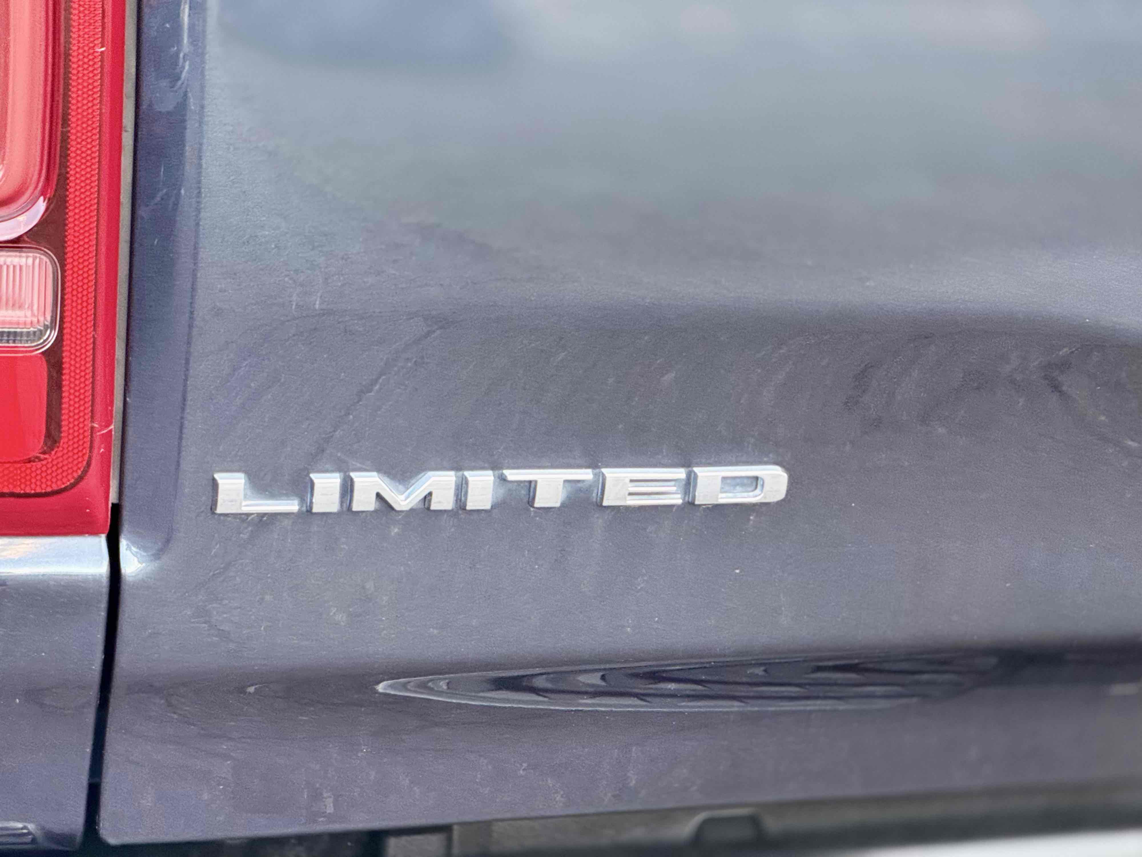 Photo 40 of this Ram 1500