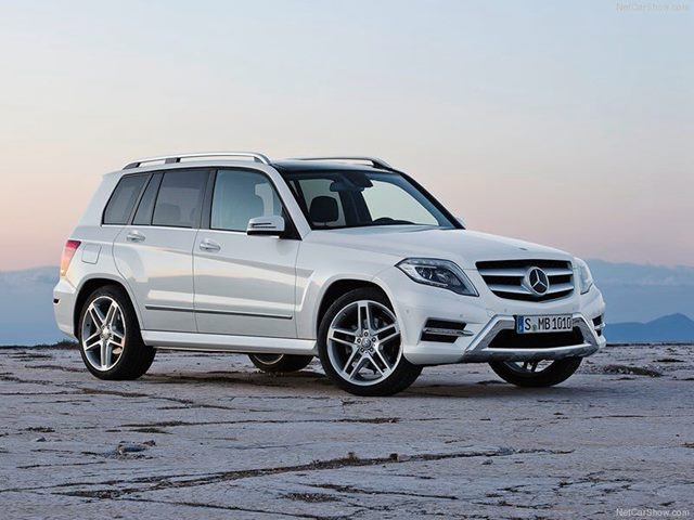 Arctic White 2012 Mercedes-Benz GLK SUV / Crossover Rear-Wheel Drive Automatic