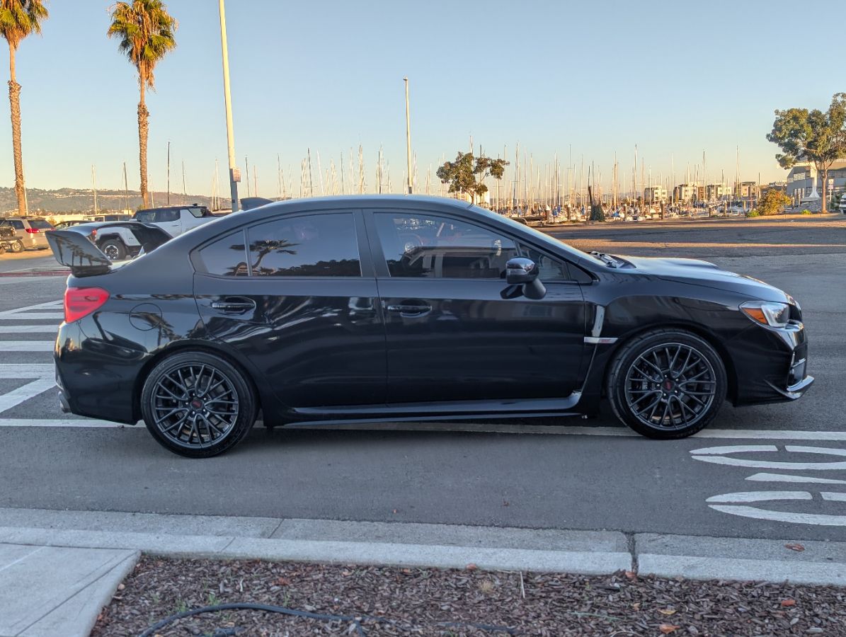 2017 Subaru WRX STI photo 3