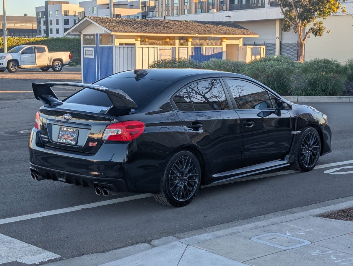 2017 Subaru WRX STI photo 4