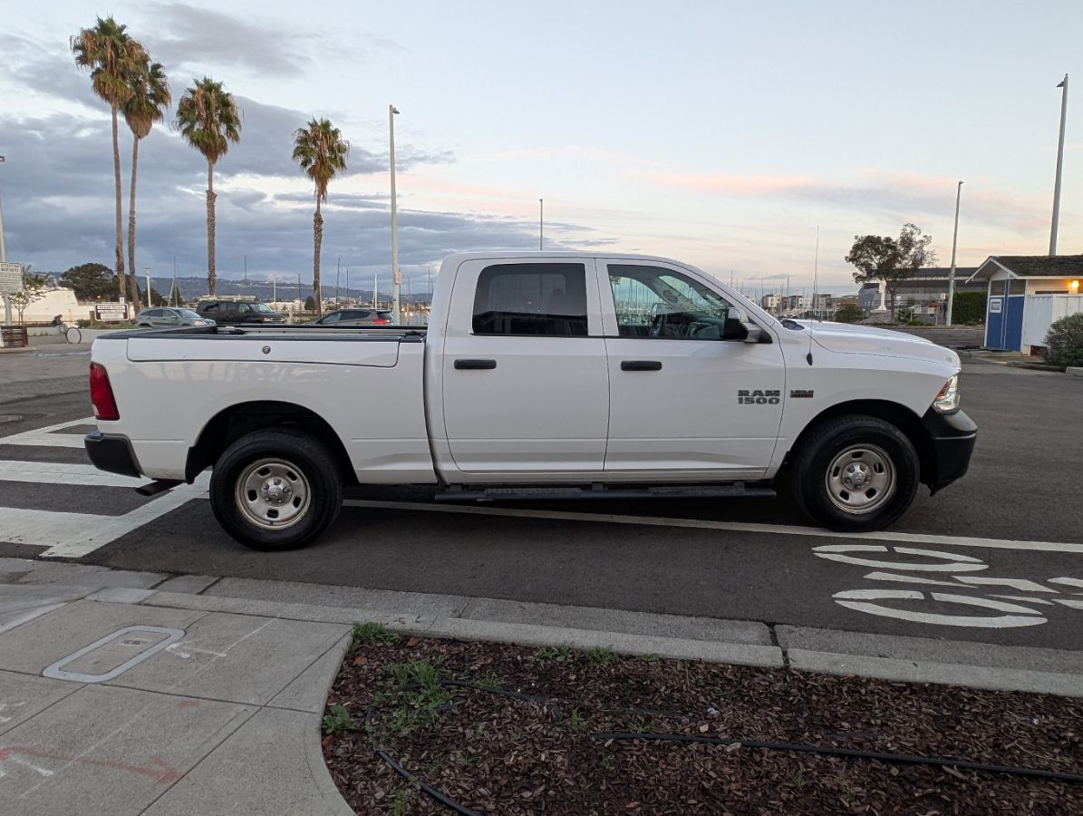 2017 Ram 1500 Tradesman photo 4