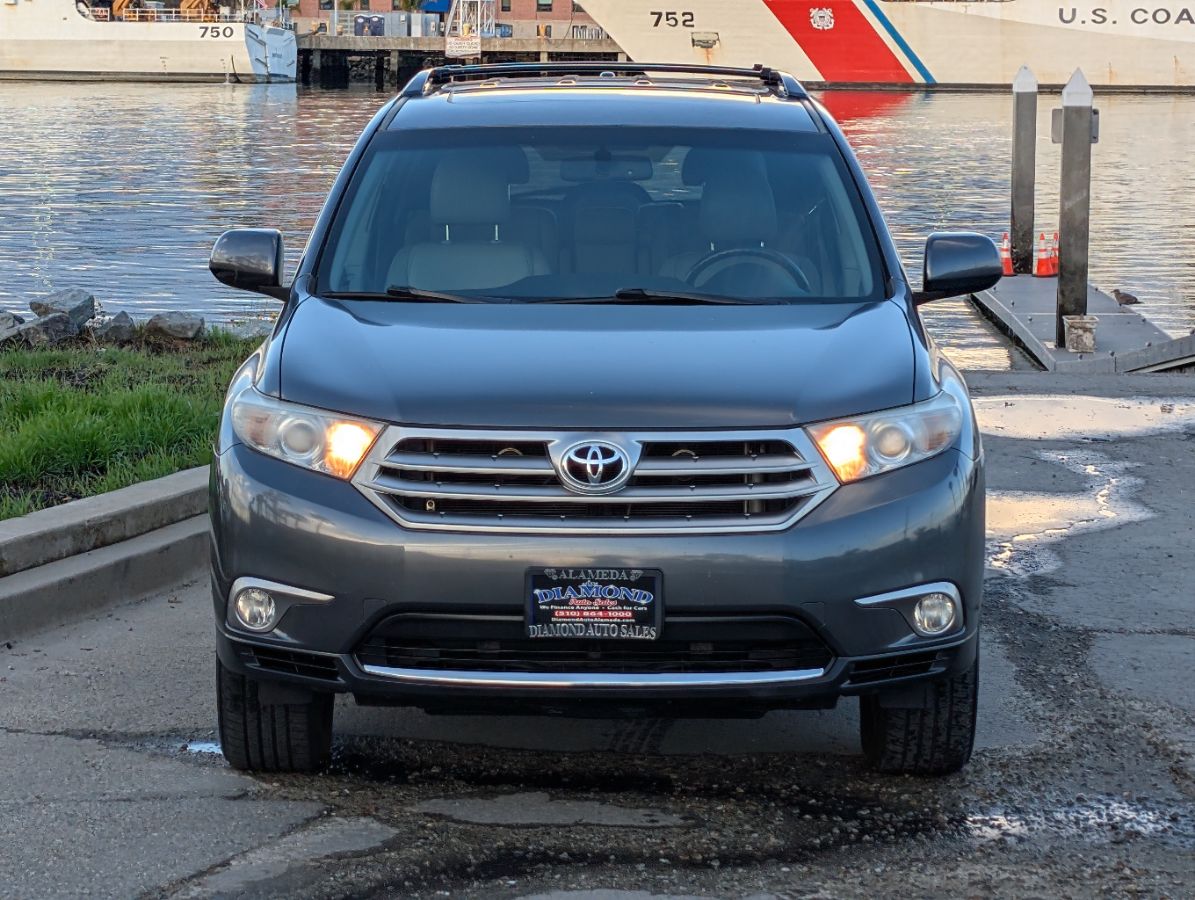 2013 Toyota Highlander SE photo 3