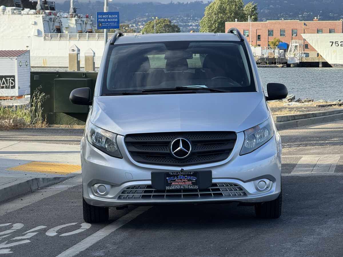 2016 Mercedes-Benz Metris Passenger Van Base - Photo 2