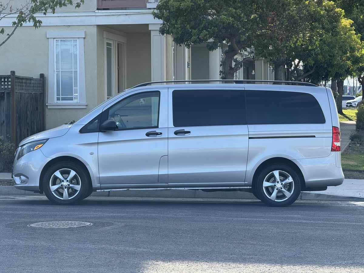 2016 Mercedes-Benz Metris Passenger Van Base - Photo 8
