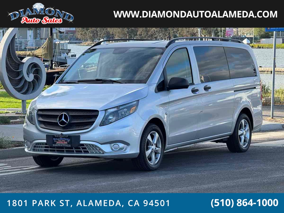 2016 Mercedes-Benz Metris -'s photo