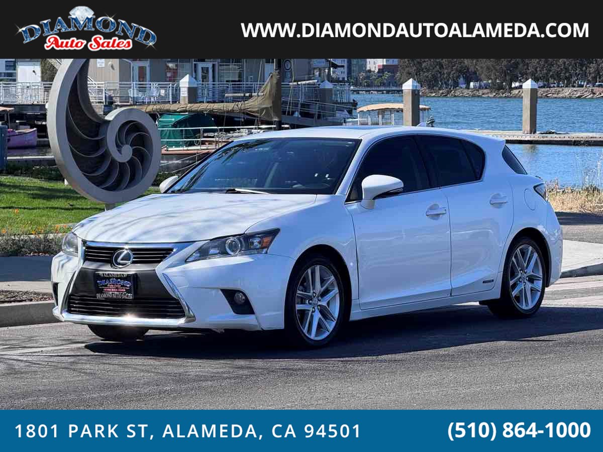 2017 Lexus CT 200h 200h's photo