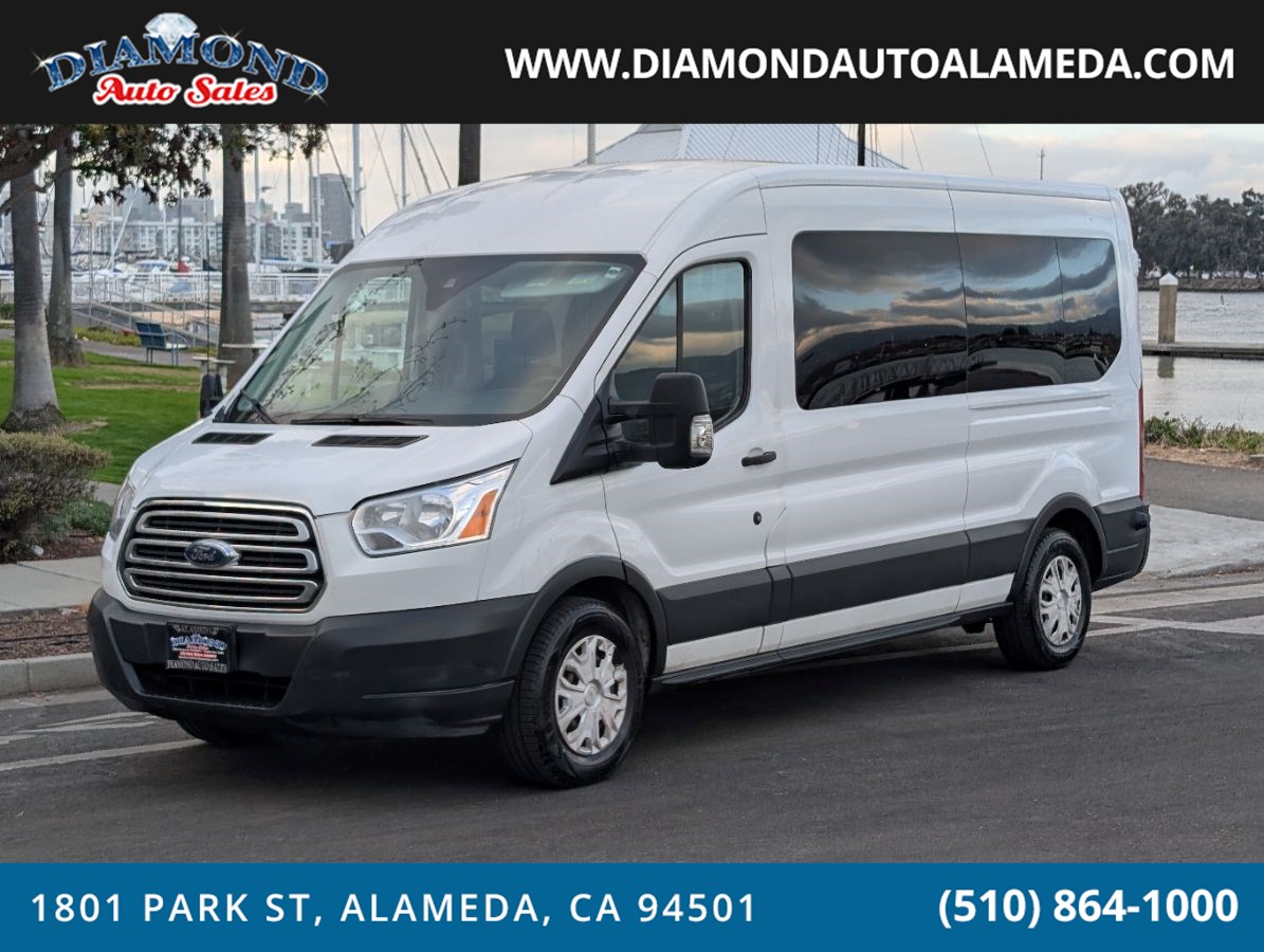 2018 Ford Transit Passenger Wagon XLT
