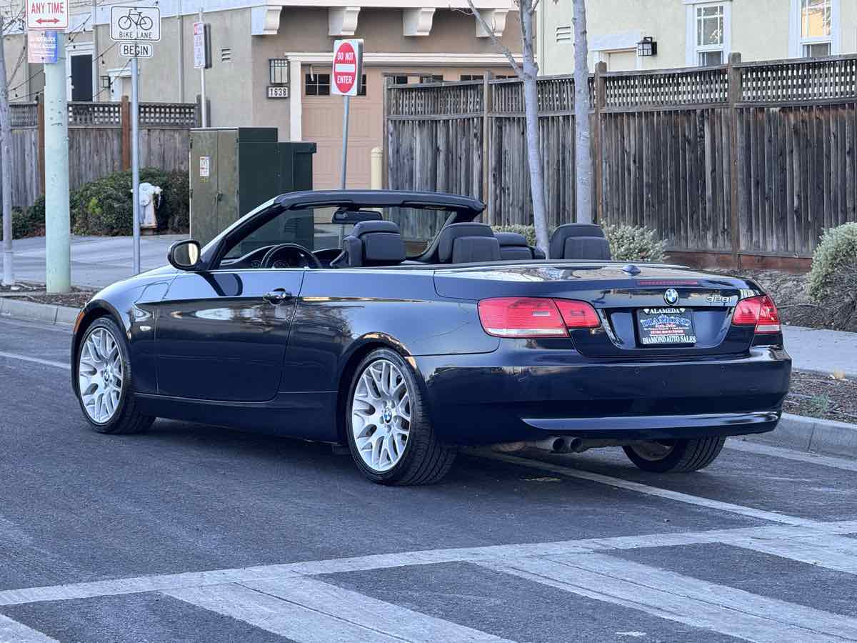 BMW 3 Series photo 7