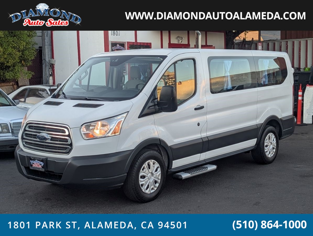 2018 Ford Transit Passenger Wagon XLT