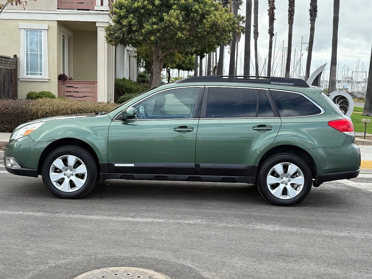 Subaru Outback photo 8