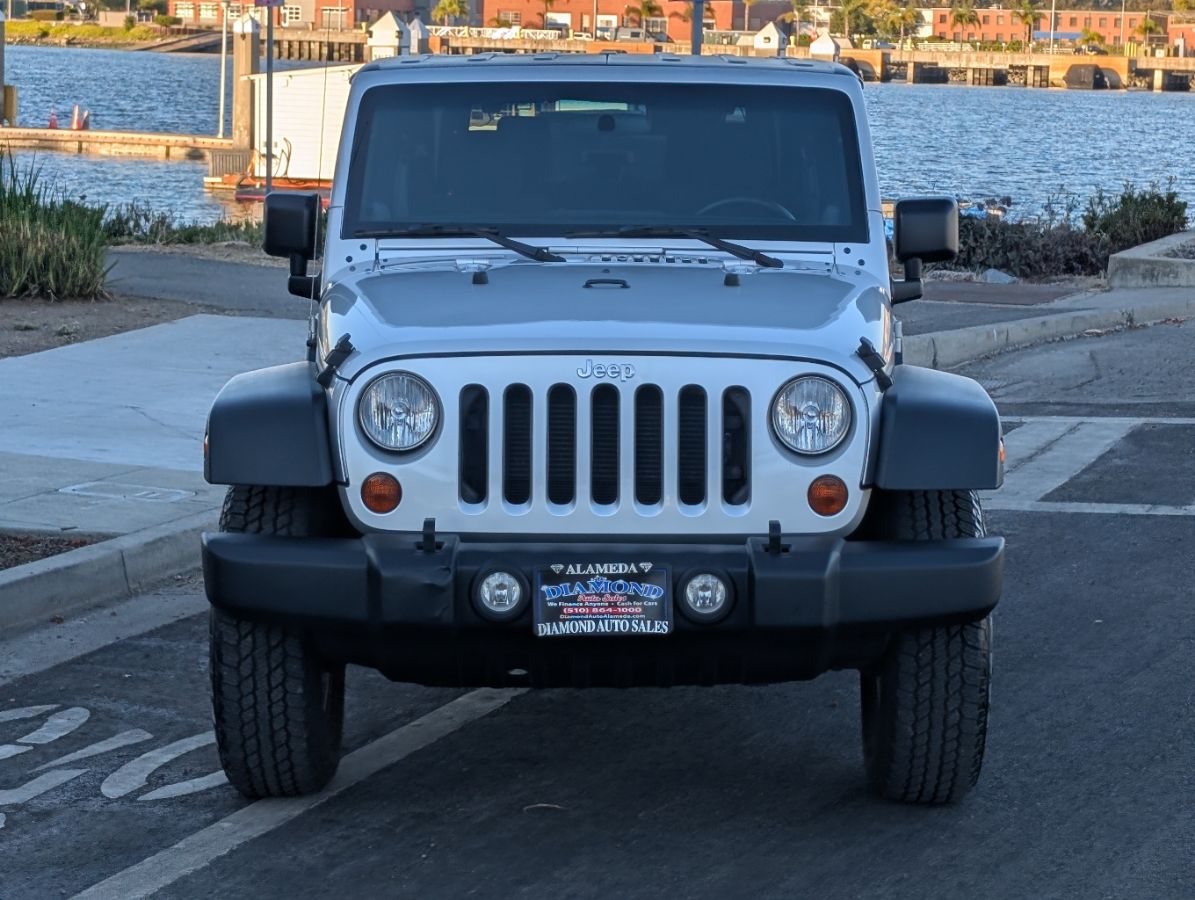 Jeep Wrangler photo 2