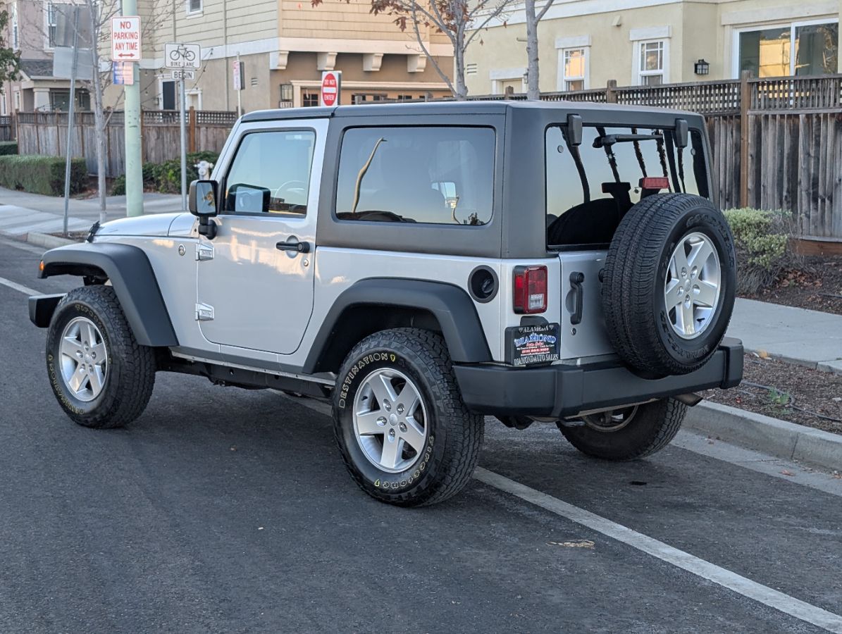Jeep Wrangler photo 7