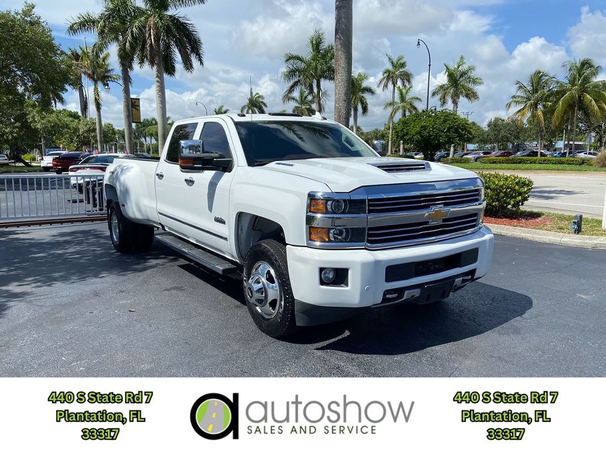 2017 Chevrolet Silverado 3500HD High Country