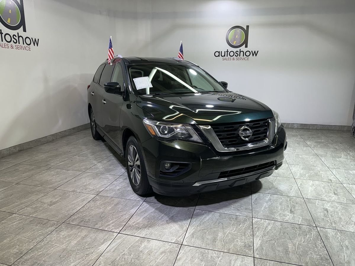 2019 Nissan Pathfinder SV