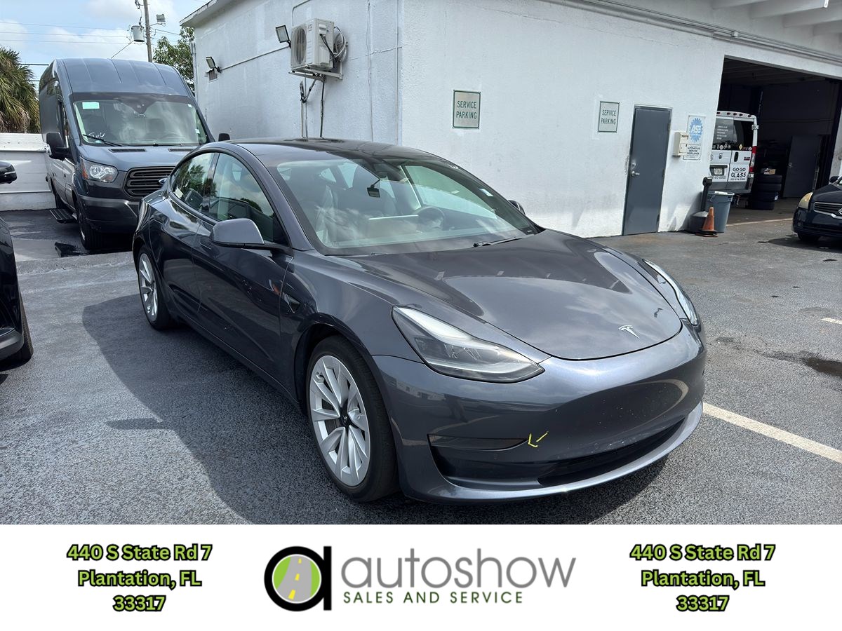 2021 Tesla Model 3 Standard Range Plus