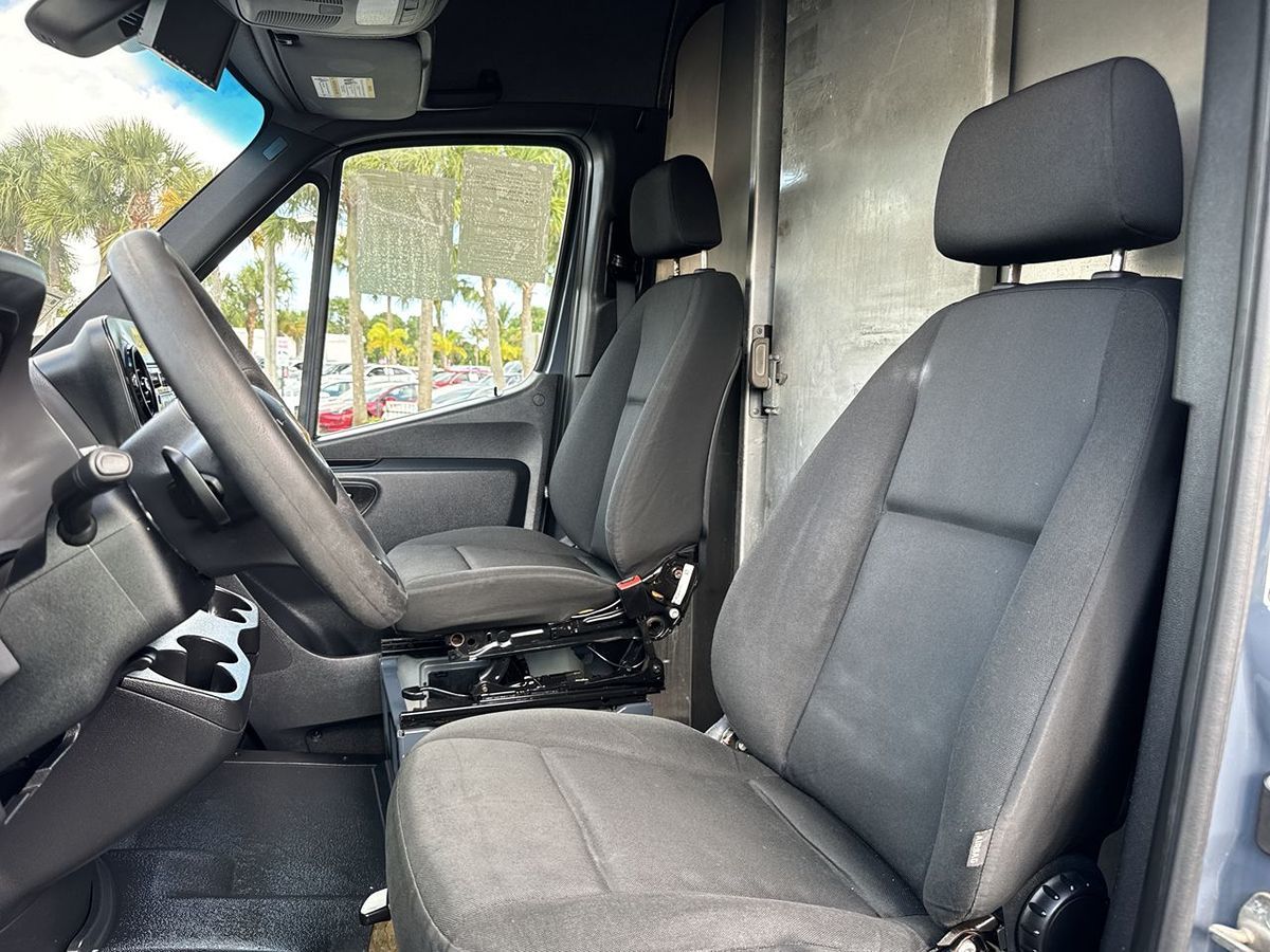 2019 Mercedes-Benz Sprinter Crew Van Base photo 25