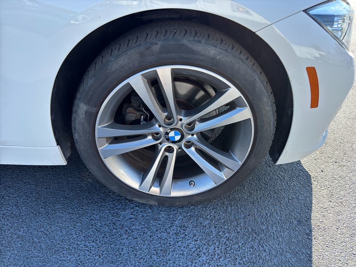 2018 BMW 3 Series 330i photo 11