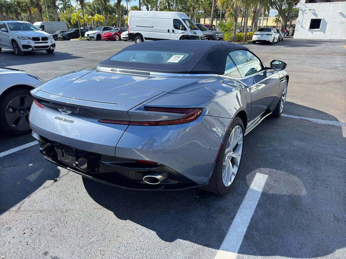 2019 Aston Martin DB11 Base photo 4