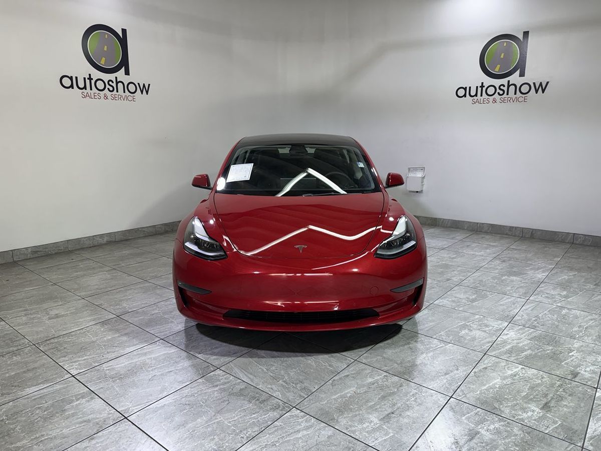 2022 Tesla Model 3 Base photo 2