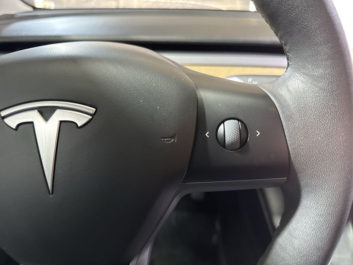 2022 Tesla Model 3 Base photo 25