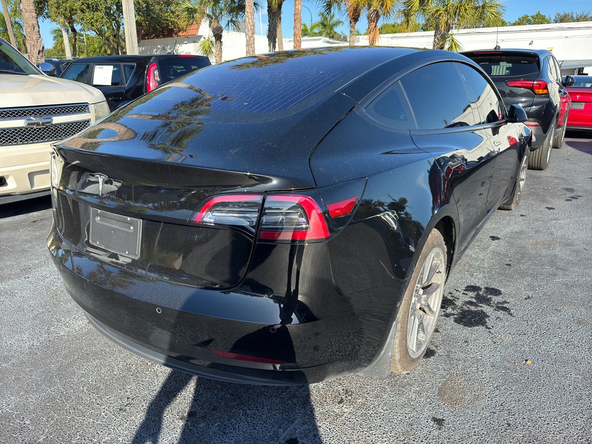 2018 Tesla Model 3 Long Range photo 4