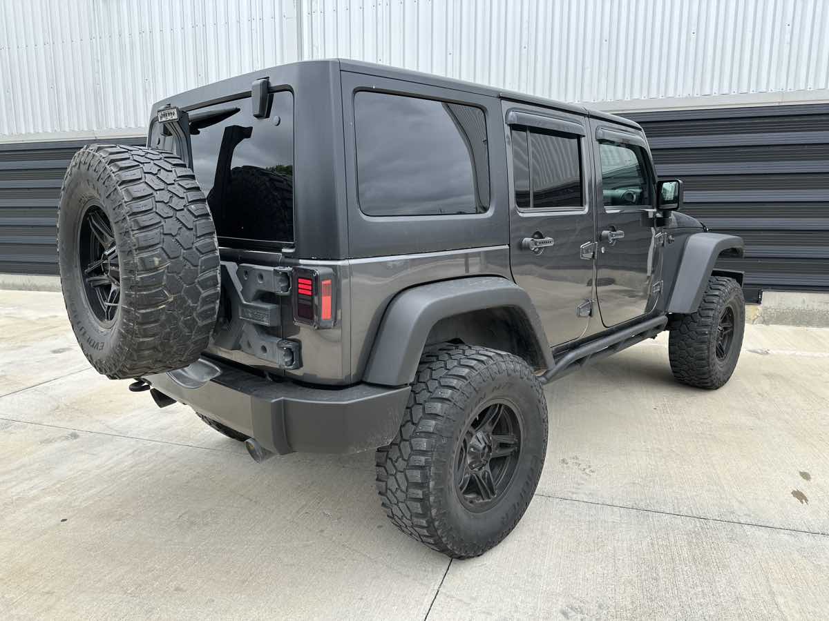Gray Sheep グレシプ Great Busters ver. COLOR Used 2017 Jeep Wrangler Unlimited Big Bear in San Antonio