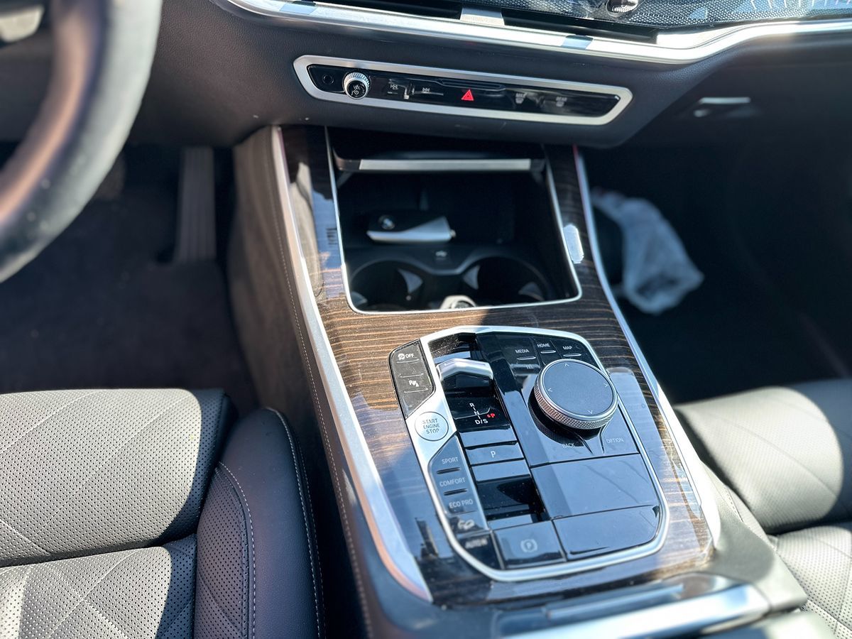 2025 BMW X5 40i - Photo 14