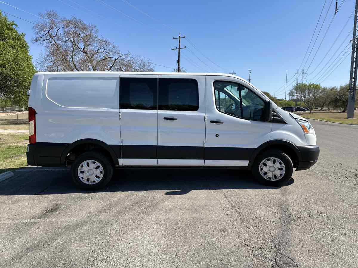 2019 Ford Transit Van Base - Photo 4