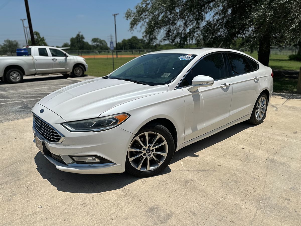 2017 Ford Fusion SE FWD's photo