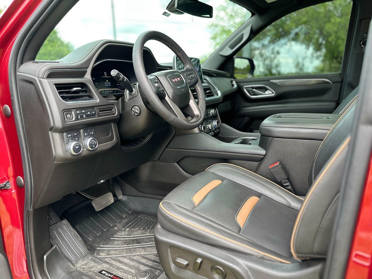 2022 GMC Yukon XL AT4 - Photo 10