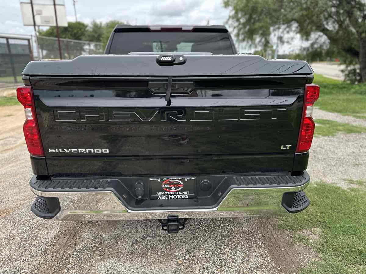 2022 Chevrolet Silverado 1500 LT - Photo 6
