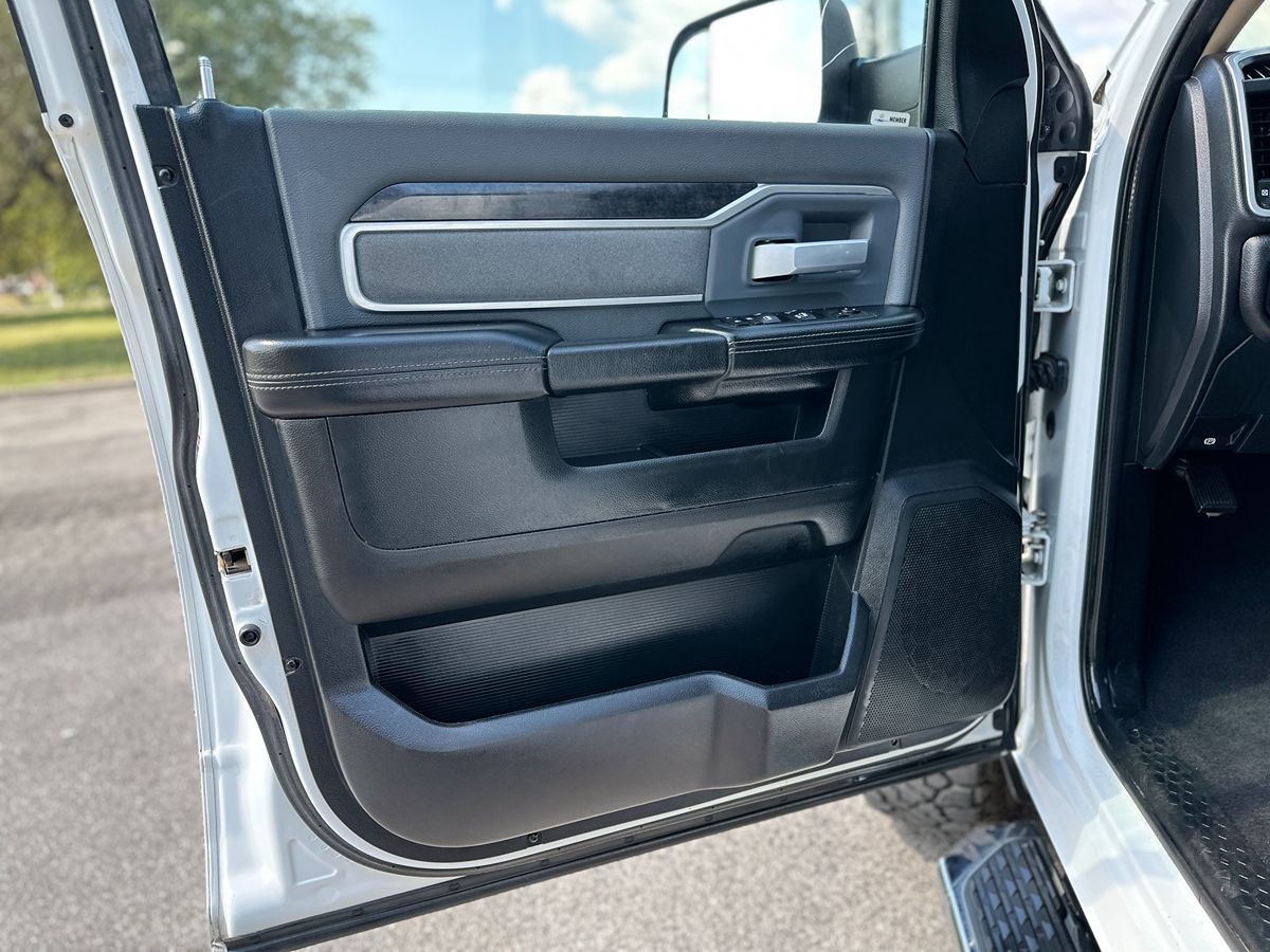 Ram 2500 photo 9