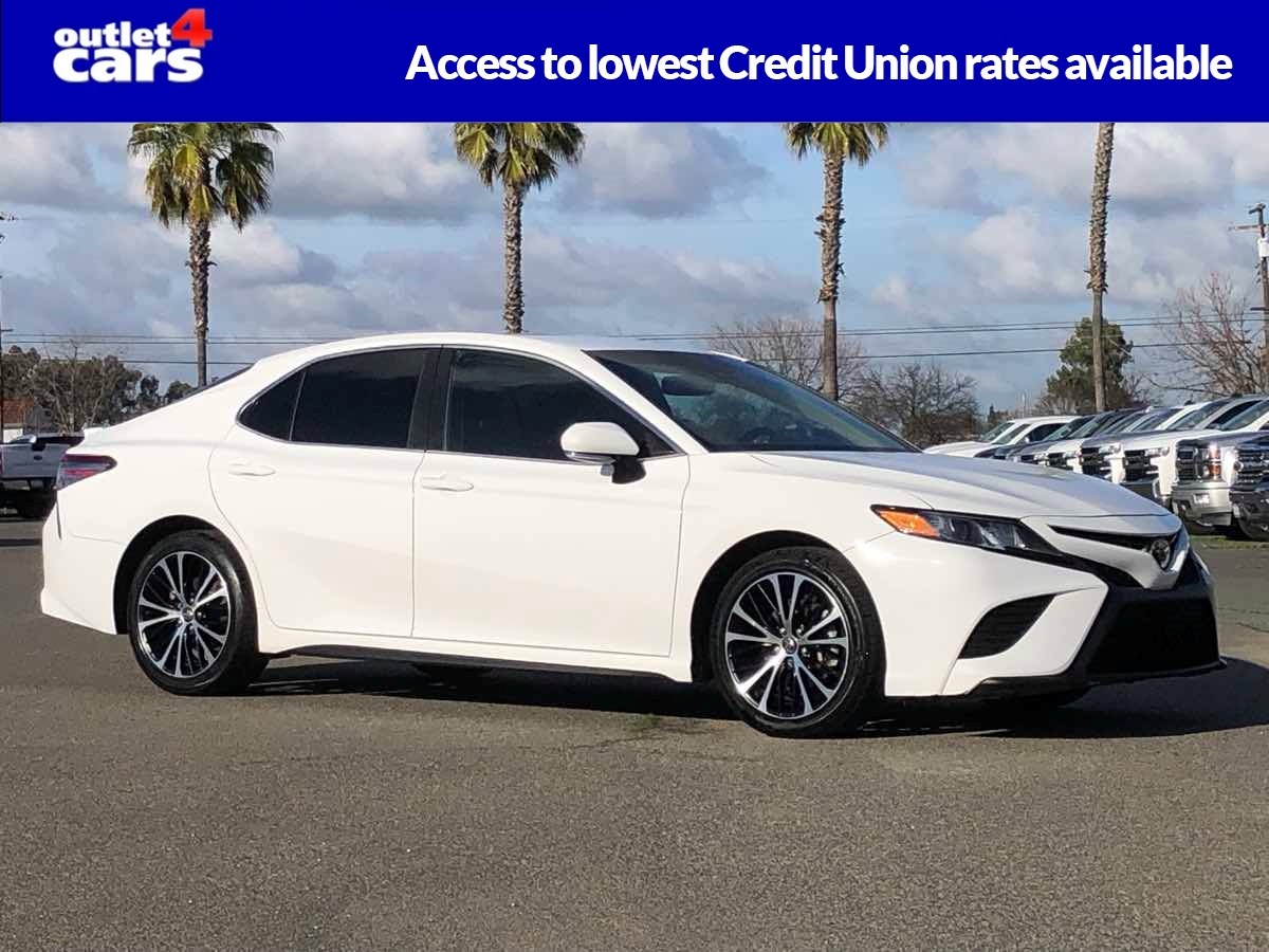 2018 Toyota Camry SE