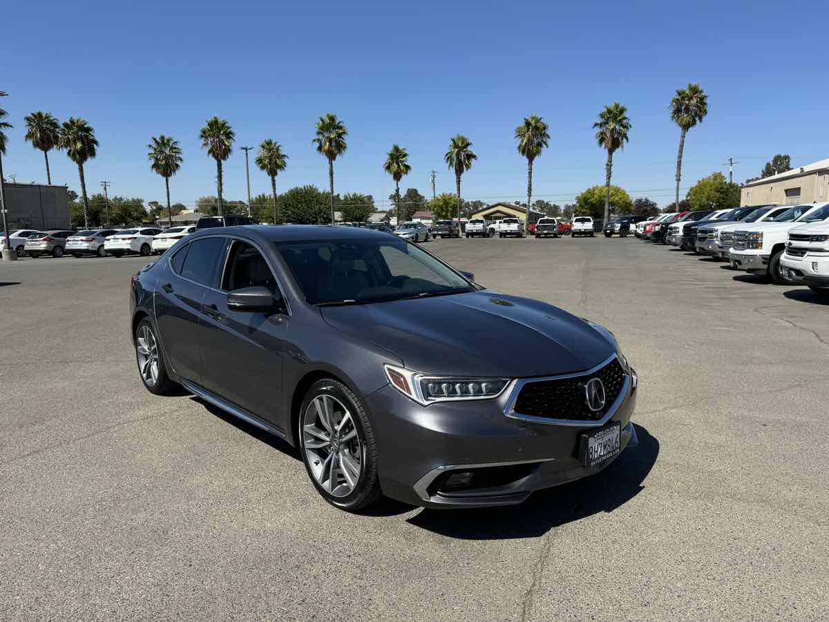 2019 Acura TLX Advance photo 2