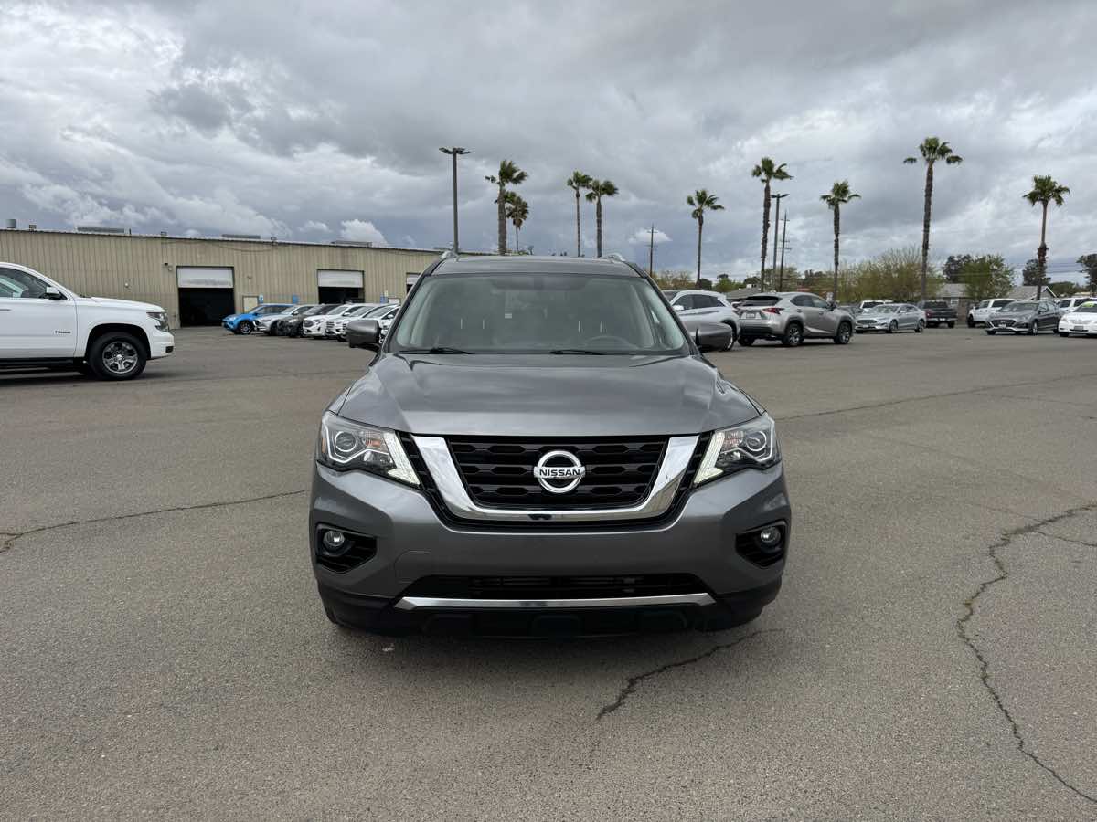 2020 Nissan Pathfinder Platinum photo 4