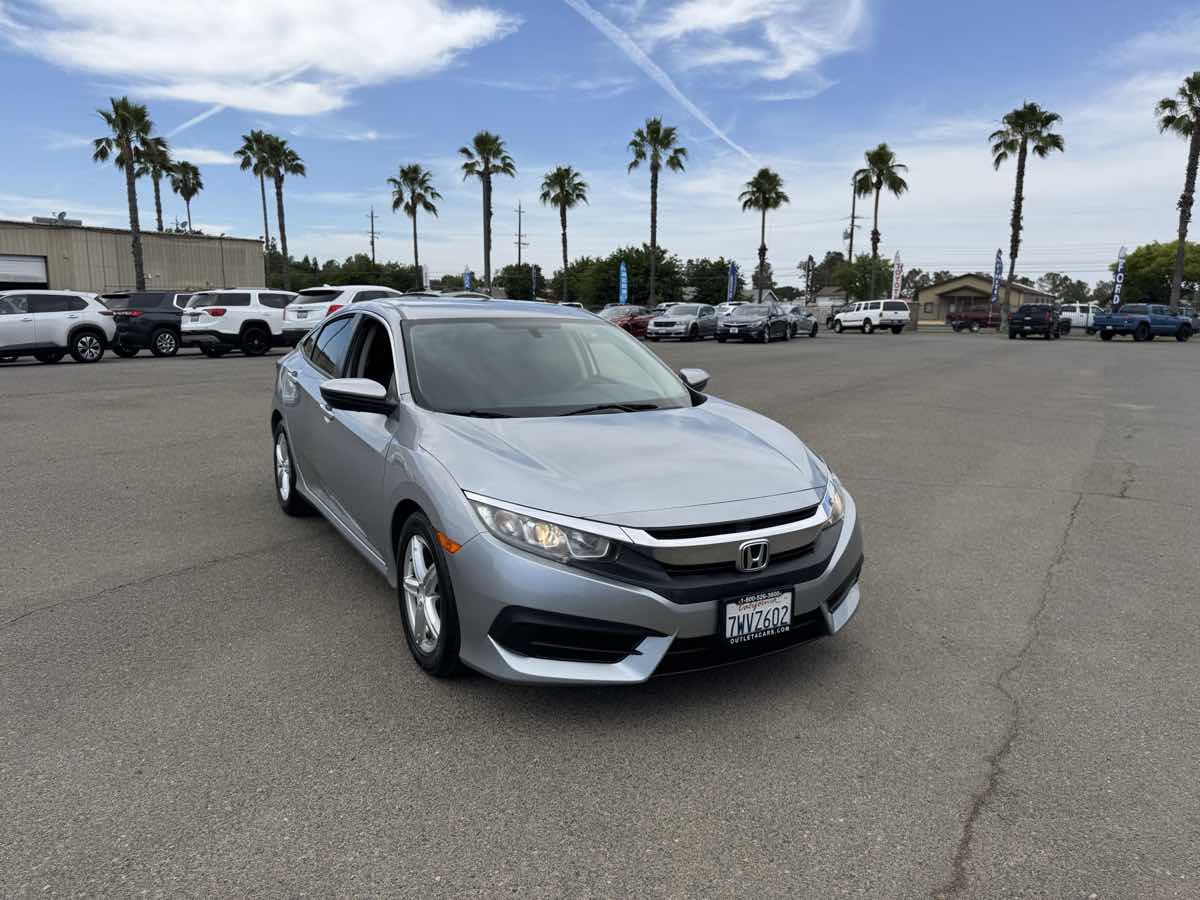 2017 Honda Civic LX photo 3