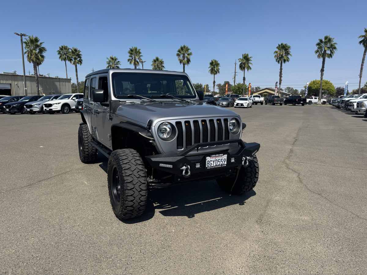 2018 Jeep Wrangler Unlimited Sport S photo 3