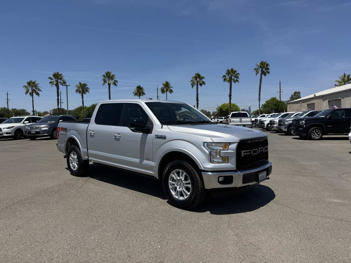 2016 Ford F-150 Lariat FX4 photo 2
