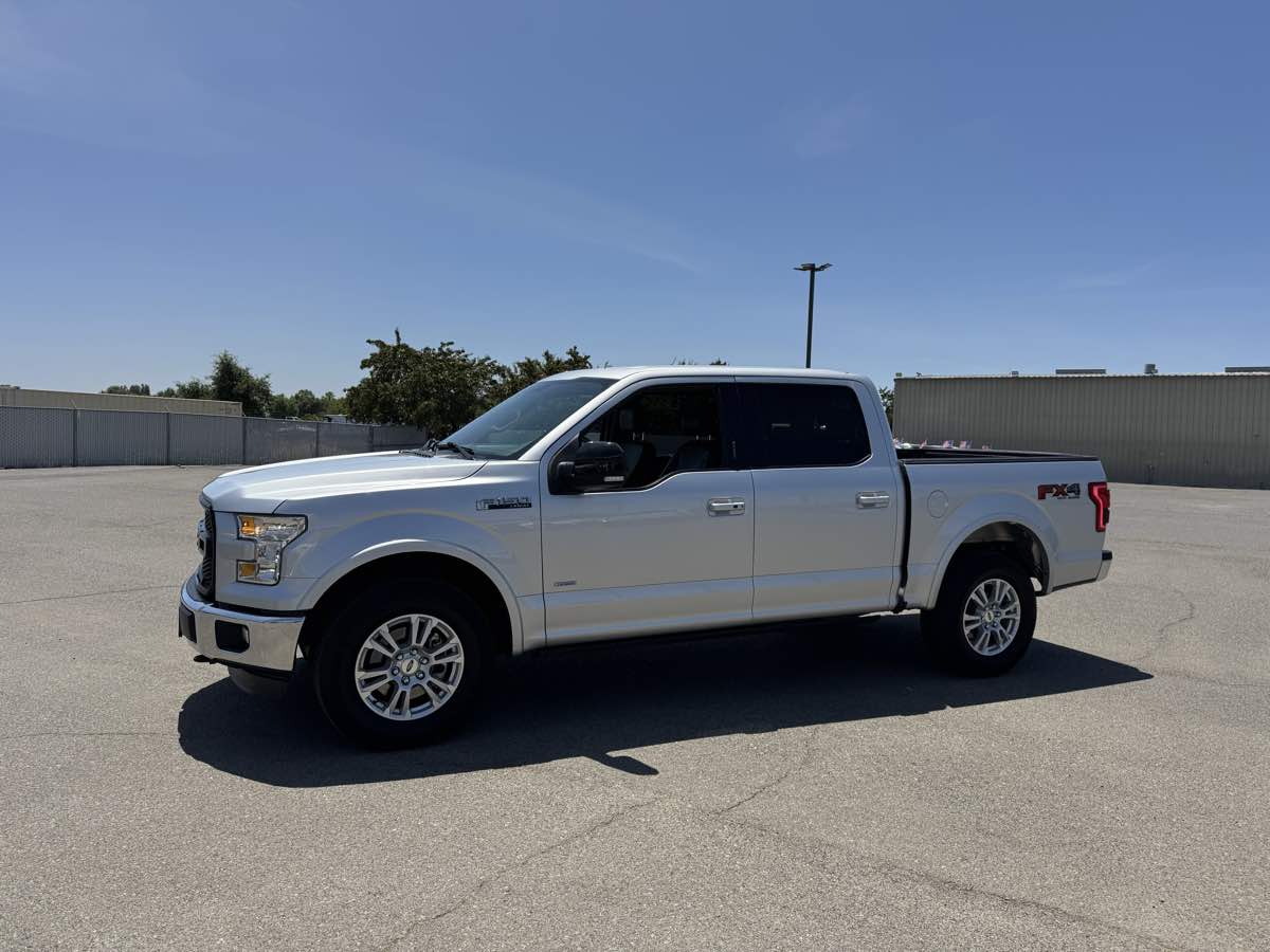 2016 Ford F-150 Lariat FX4 photo 6