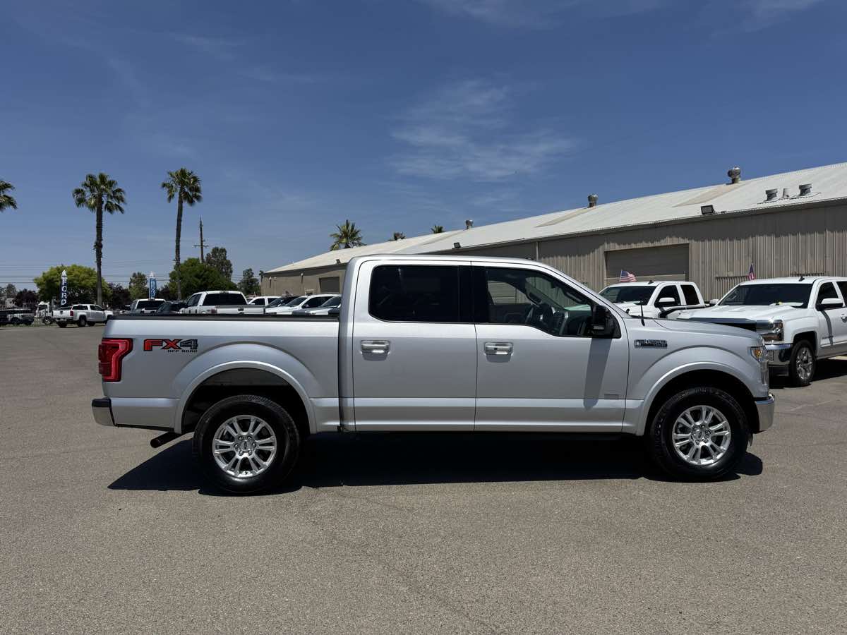 2016 Ford F-150 Lariat FX4 photo 13