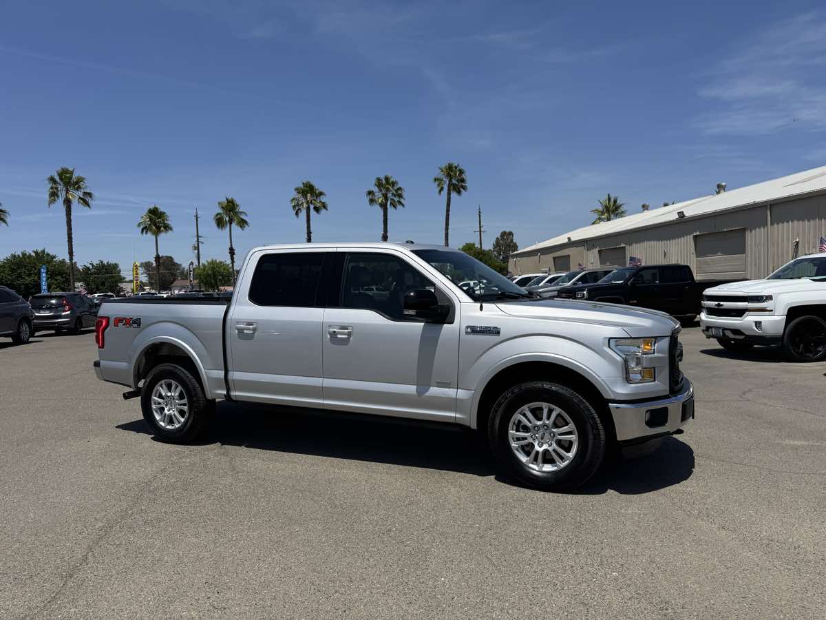 2016 Ford F-150 Lariat FX4 photo 14