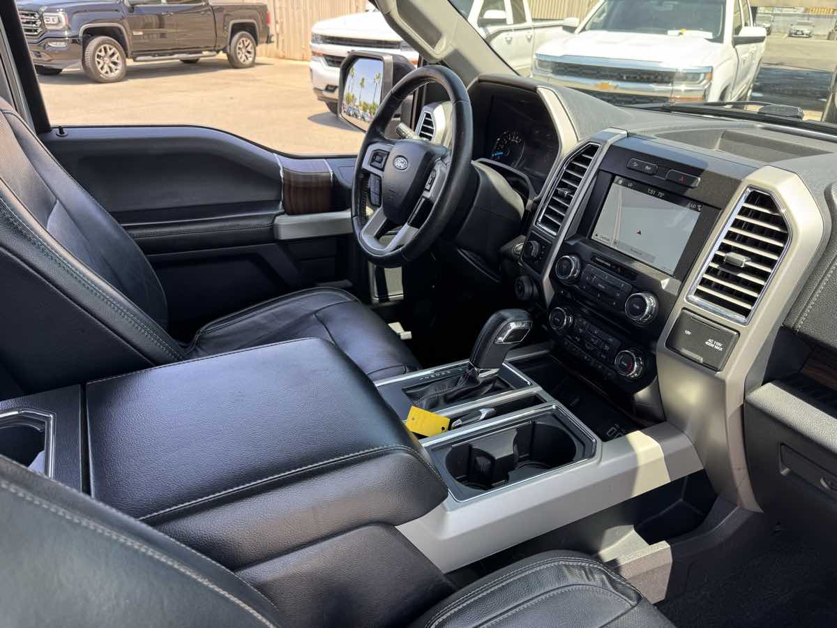 2016 Ford F-150 Lariat FX4 photo 16