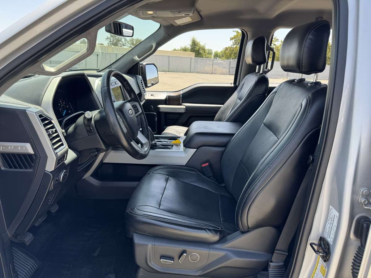 2016 Ford F-150 Lariat FX4 photo 22