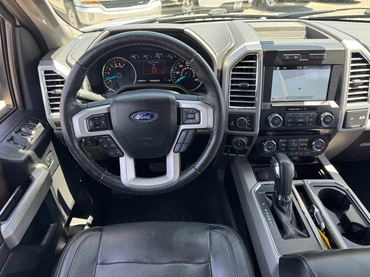 2016 Ford F-150 Lariat FX4 photo 24