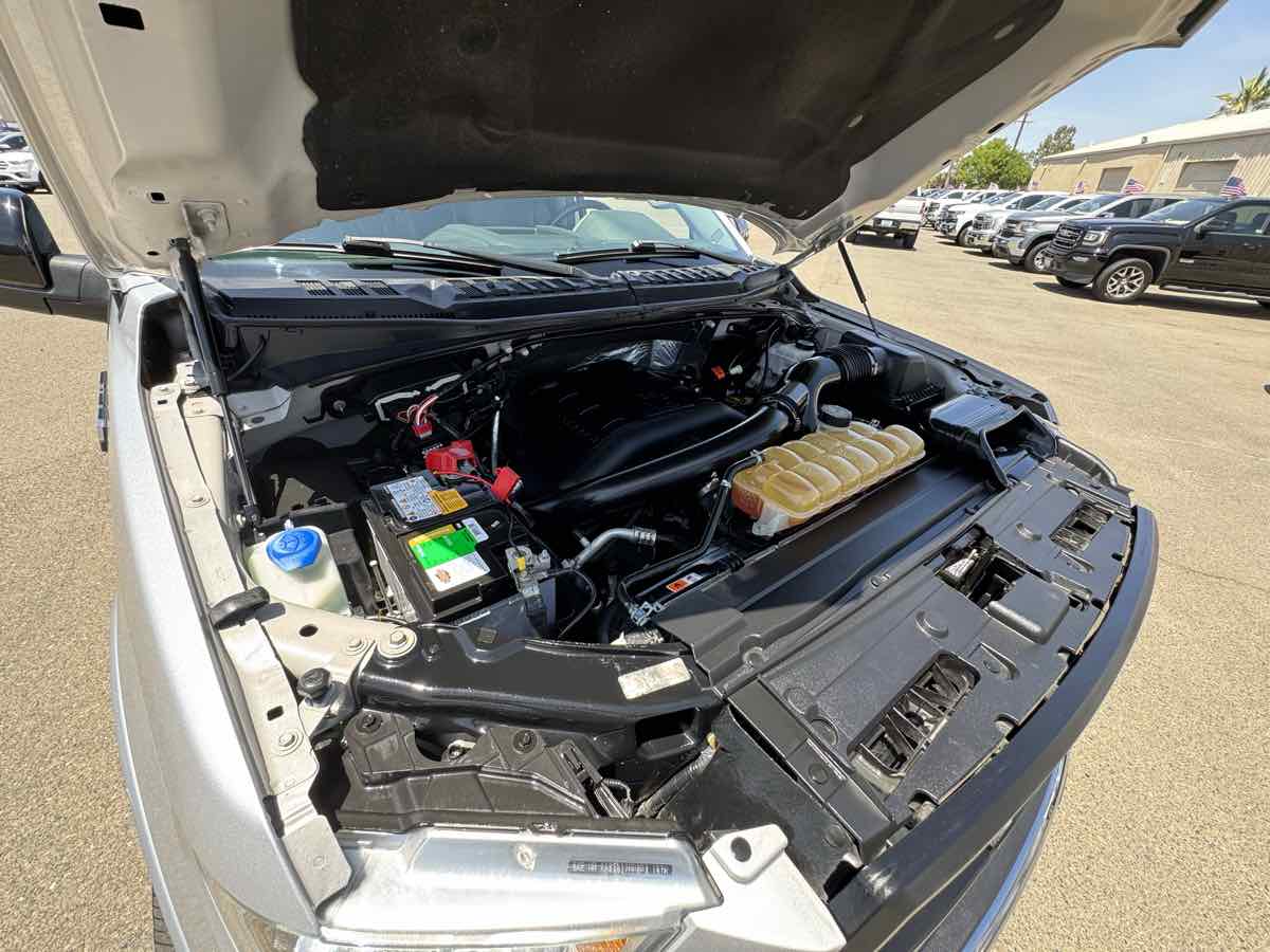 2016 Ford F-150 Lariat FX4 photo 44