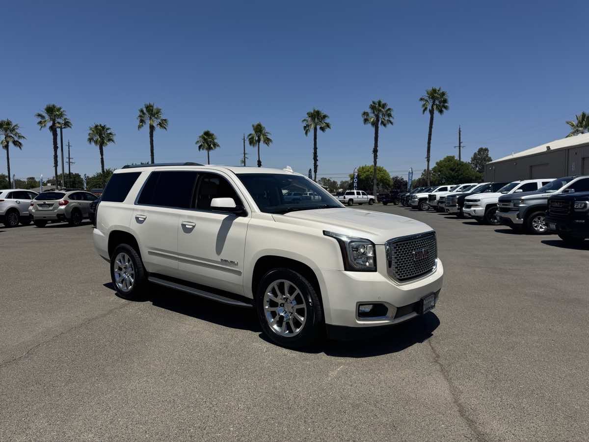 2015 Gmc Yukon Denali photo 2